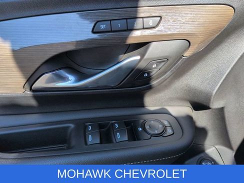 Certified 2023 GMC Terrain Denali w/ Denali Premium Package AWD/4WD image 25