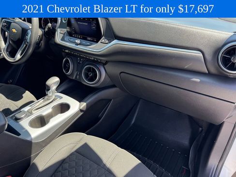 Used 2021 Chevrolet Blazer LT FWD image 8