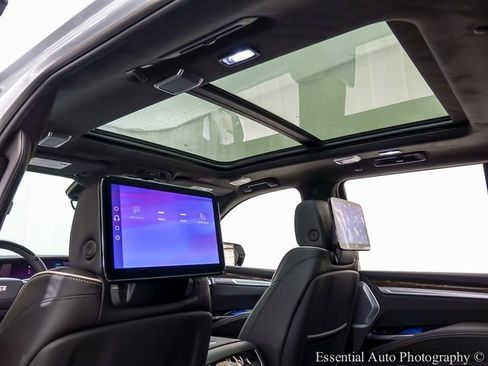 New 2026 Cadillac Escalade Platinum Luxury image 11