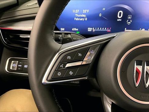 Used 2025 Buick Enclave Sport Touring w/ Power Package image 25