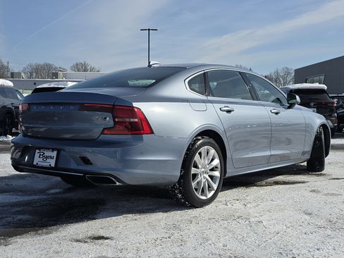 Used 2019 Volvo S90 T6 Momentum w/ Advanced Package image 7