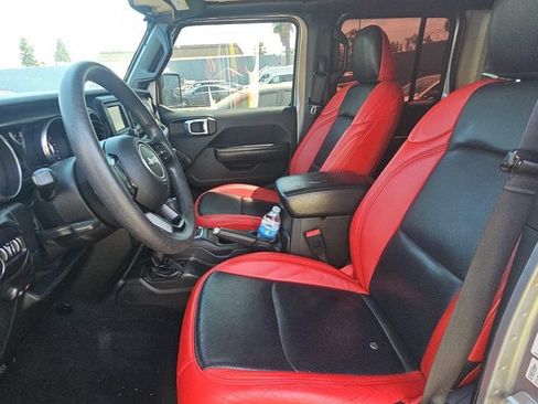 Used 2018 Jeep Wrangler Unlimited Sport AWD/4WD image 7