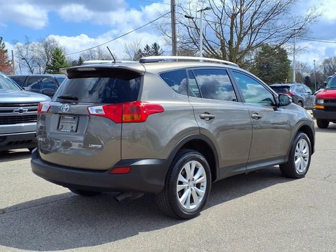 Used 2014 Toyota RAV4 Limited w/ Technology Package FWD image 5