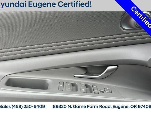 Used 2023 Hyundai Elantra SEL w/ Convenience Package image 12