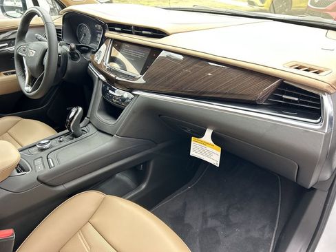 New 2025 Cadillac XT6 Premium Luxury w/ Platinum Package image 12