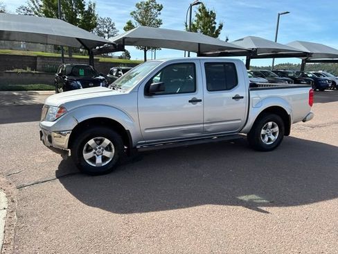 Used 2010 Nissan Frontier SE AWD/4WD image 4