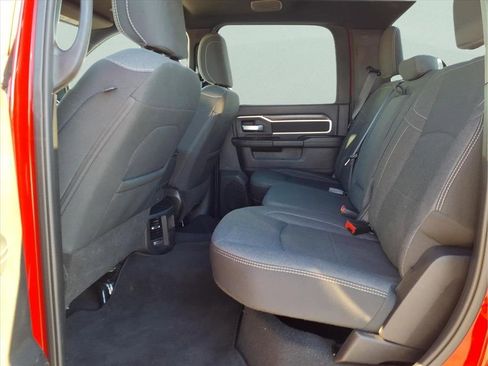 Used 2024 RAM 2500 Big Horn w/ Sport Appearance Package image 15