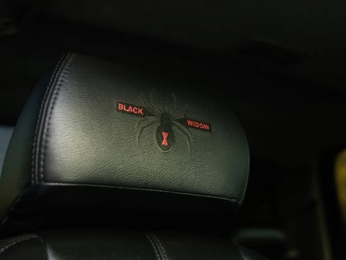 Used 2013 GMC Sierra 1500 SLE w/ Power Tech Package image 28