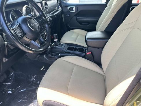 Used 2023 Jeep Wrangler Unlimited w/ Cold Weather Group AWD/4WD image 16