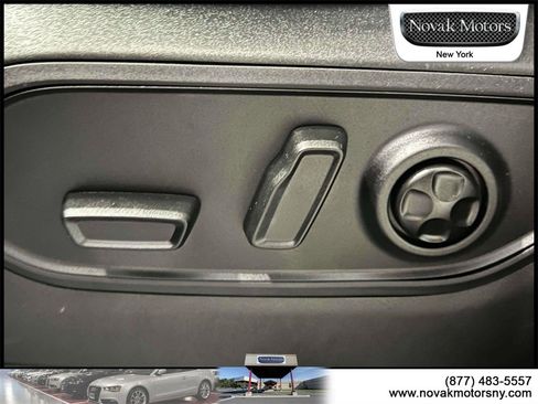 Used 2023 Jeep Grand Cherokee Laredo image 20