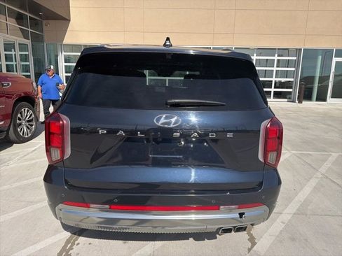 Used 2024 Hyundai Palisade Calligraphy image 15