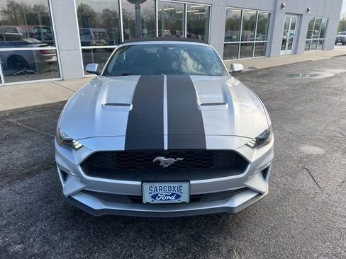 Used 2018 Ford Mustang Premium image 2