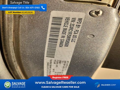 Used 2021 Chrysler Pacifica Touring FWD image 17