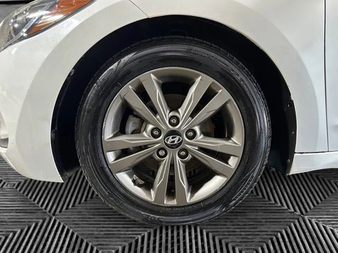 Used 2017 Hyundai Elantra SE FWD image 15