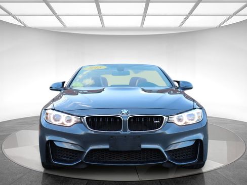 Used 2015 BMW M4 Convertible image 2