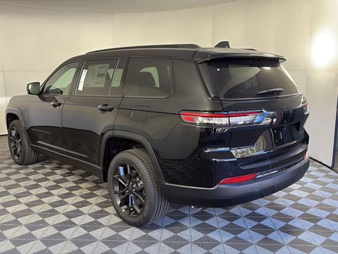 New 2025 Jeep Grand Cherokee L Limited AWD/4WD image 6
