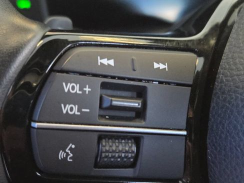 Used 2025 Honda Civic Sport image 32