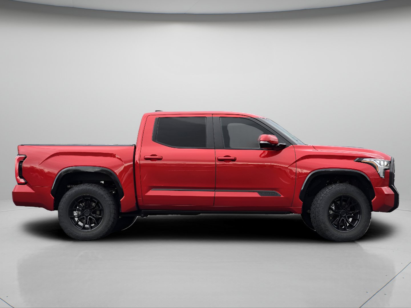 Used 2025 Toyota Tundra Platinum AWD/4WD image 34