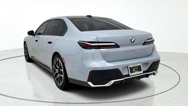 Used 2025 BMW 740i RWD image 6