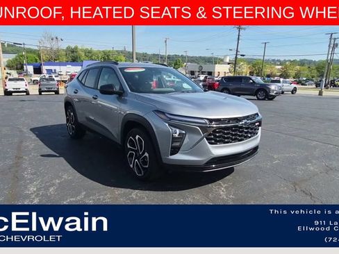 Used 2026 Chevrolet Trax RS w/ Sunroof Package FWD image 3