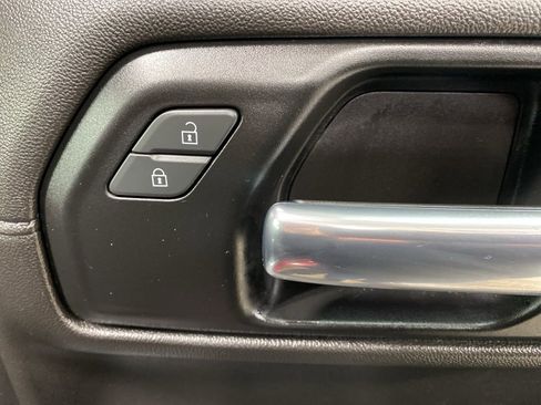 Used 2019 Chevrolet Silverado 1500 RST w/ True North Edition image 28