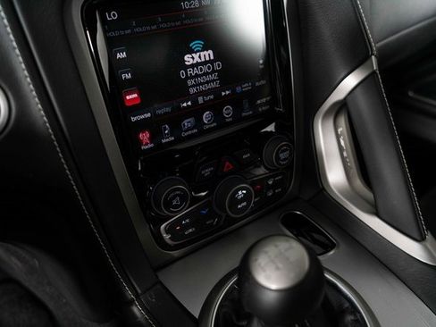 Used 2014 SRT Viper GTS w/ GTS Laguna Interior Package image 21