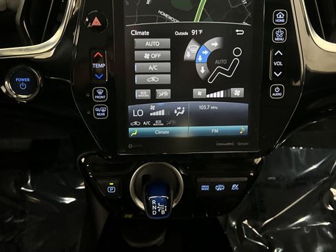 Used 2021 Toyota Prius Prime XLE w/ Carpet Mat Package (TMS) FWD image 20