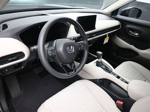 New 2026 Honda HR-V LX image 18