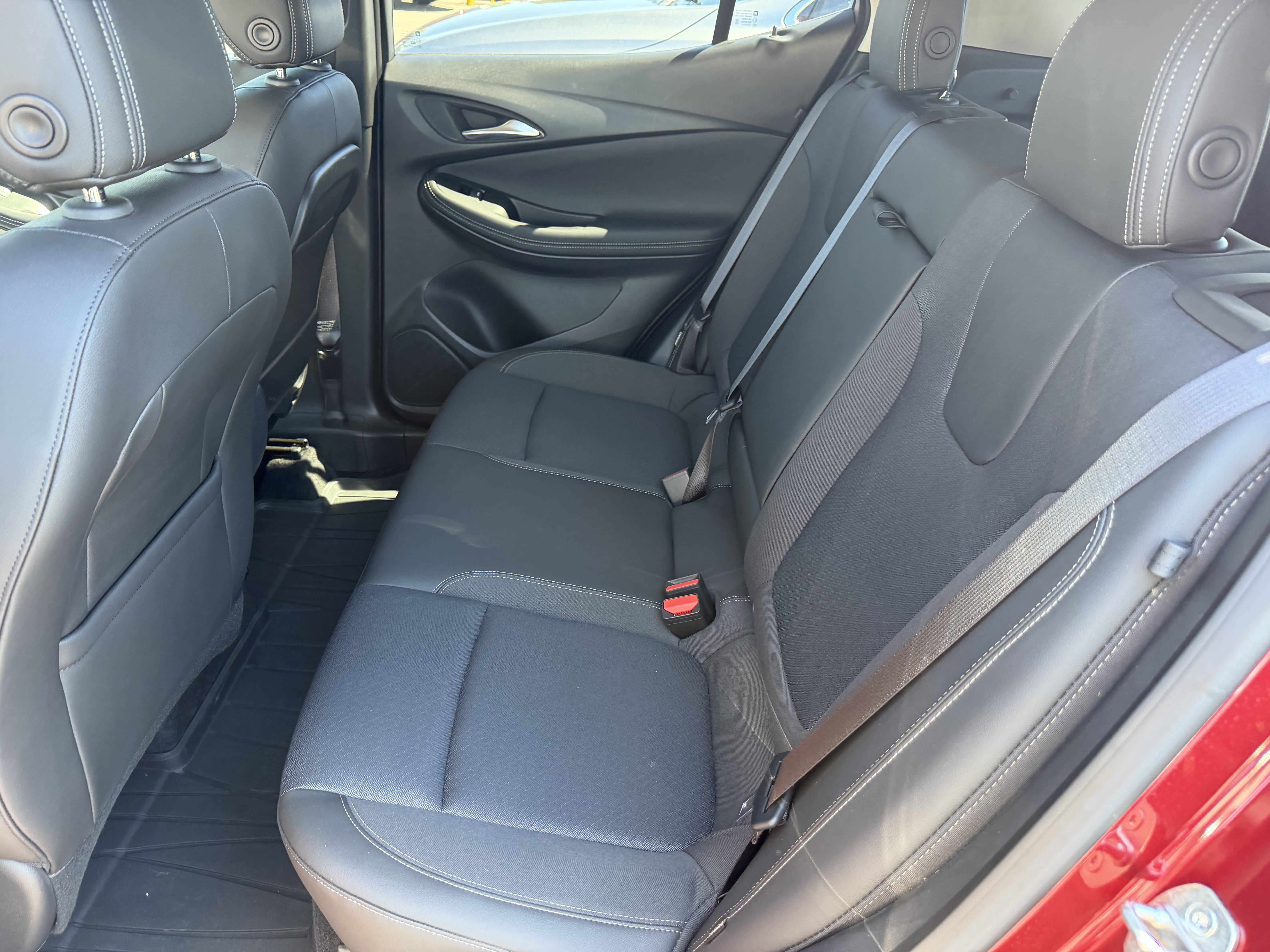 Used 2024 Buick Encore GX Preferred w/ Comfort Package FWD image 11