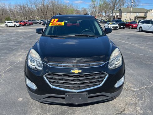 Used 2017 Chevrolet Equinox LT w/ Convenience Package image 3