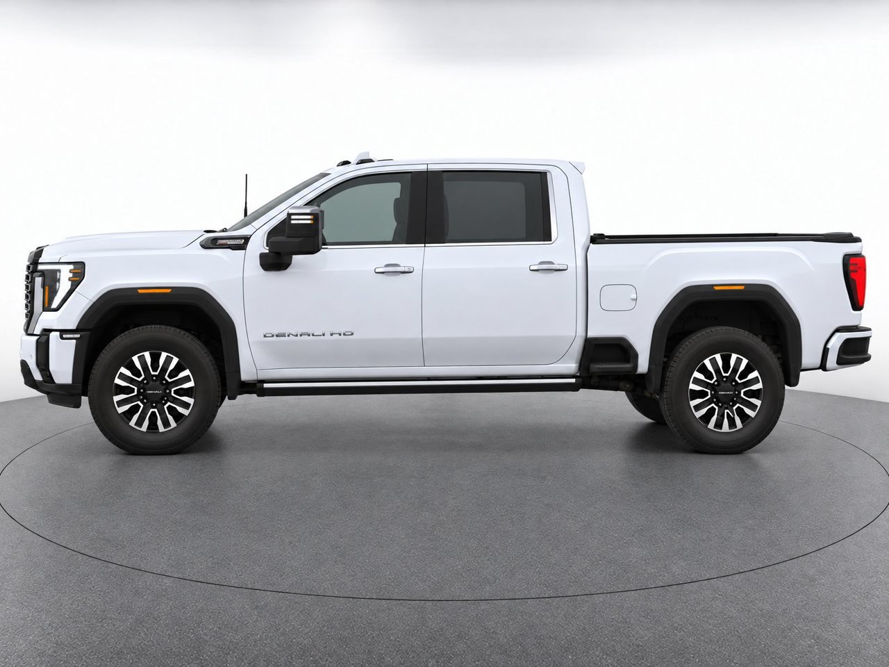 Used 2025 GMC Sierra 2500 Denali Ultimate AWD/4WD image 6