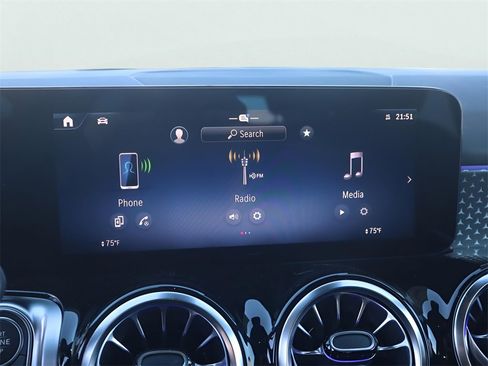 New 2026 Mercedes-Benz GLB 250 4MATIC image 49