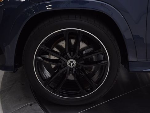 Certified 2026 Mercedes-Benz GLS 450 4MATIC image 11