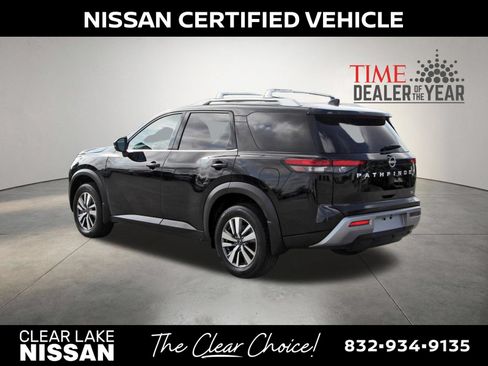 Certified 2025 Nissan Pathfinder SL FWD image 6