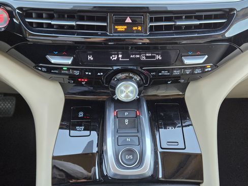 Certified 2023 Acura MDX SH-AWD w/ Technology Package image 19