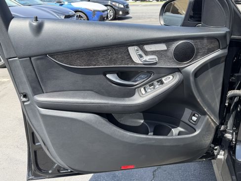 Used 2020 Mercedes-Benz GLC 300 image 13