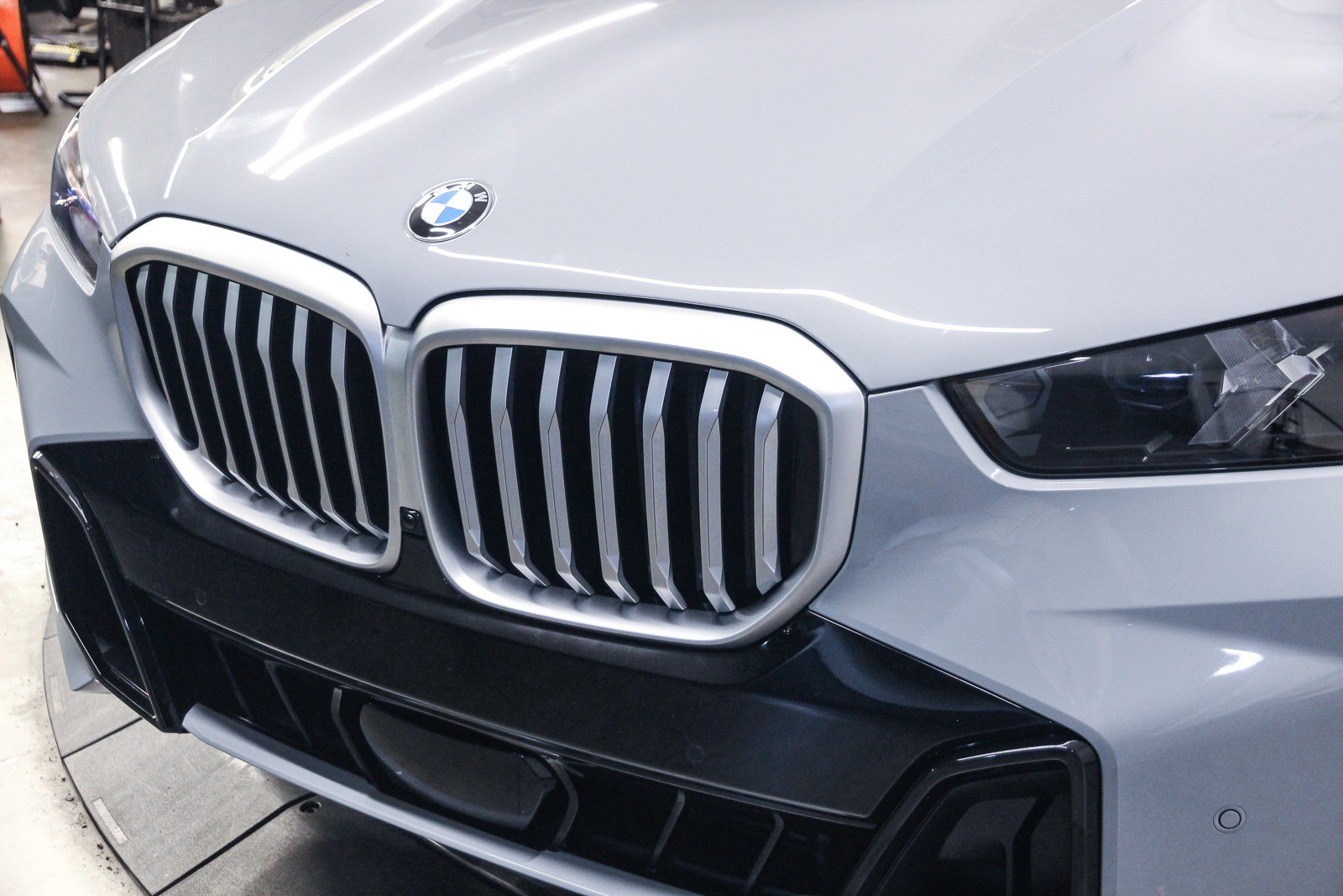 Certified 2024 BMW X5 sDrive40i w/ M Sport Package RWD image 9