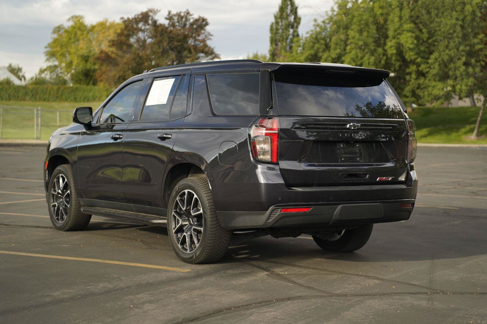 Used 2023 Chevrolet Tahoe RST w/ Luxury Package AWD/4WD image 3