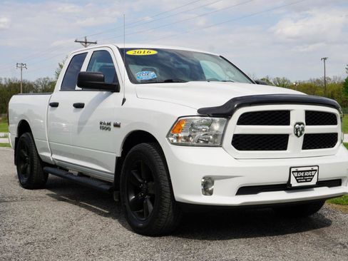 Used 2016 RAM 1500 Express AWD/4WD image 4