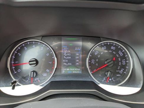 Used 2019 Toyota RAV4 XLE Premium w/ Cold Weather Package AWD/4WD image 25