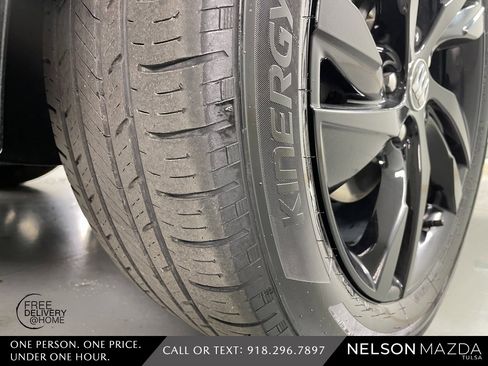 Used 2024 Buick Encore GX Sport Touring image 10