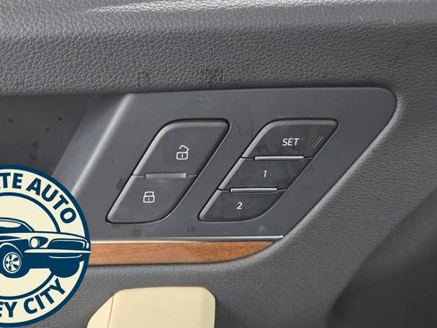 Used 2021 Audi Q5 2.0T Premium Plus w/ Premium Plus Package image 19