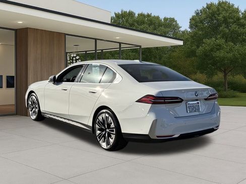 Used 2026 BMW 530i image 12