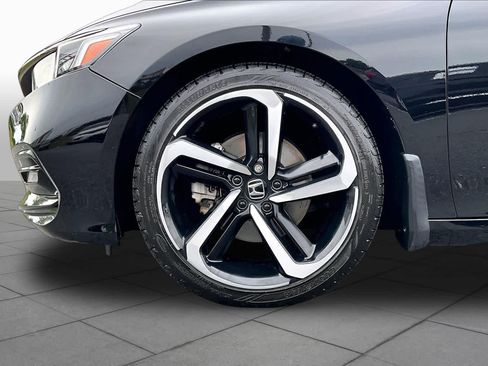 Used 2020 Honda Accord Sport image 11