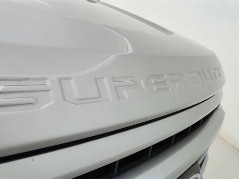 Used 2022 Ford F250 Lariat image 17