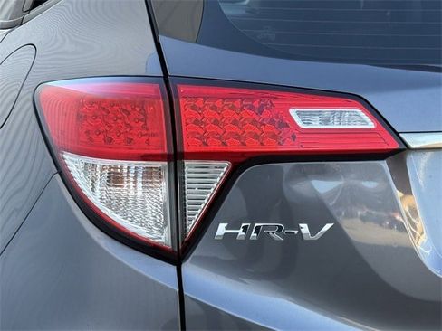 Used 2022 Honda HR-V LX image 6