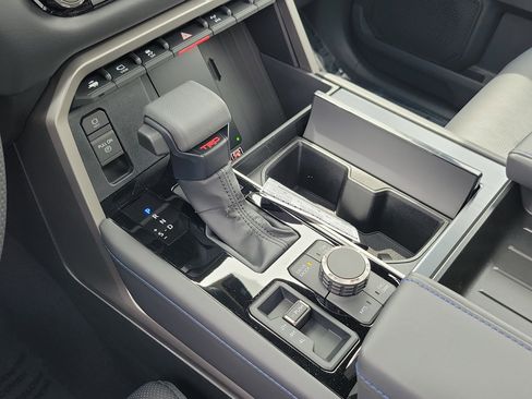 New 2026 Toyota Tundra Platinum AWD/4WD image 33