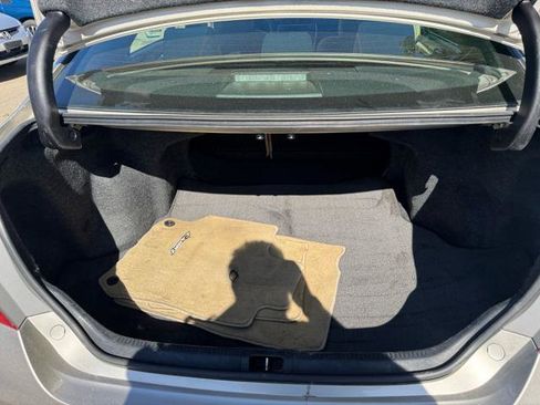 Used 2017 Toyota Camry LE image 10