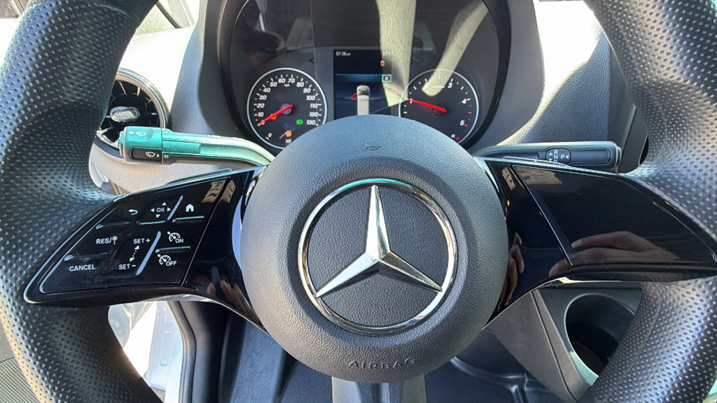 Used 2025 Mercedes-Benz Sprinter 2500 image 17