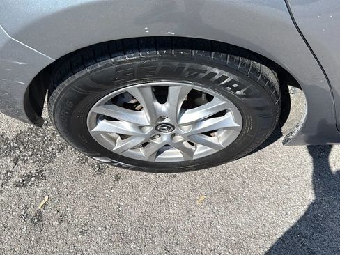 Used 2014 MAZDA MAZDA3 i Grand Touring image 29